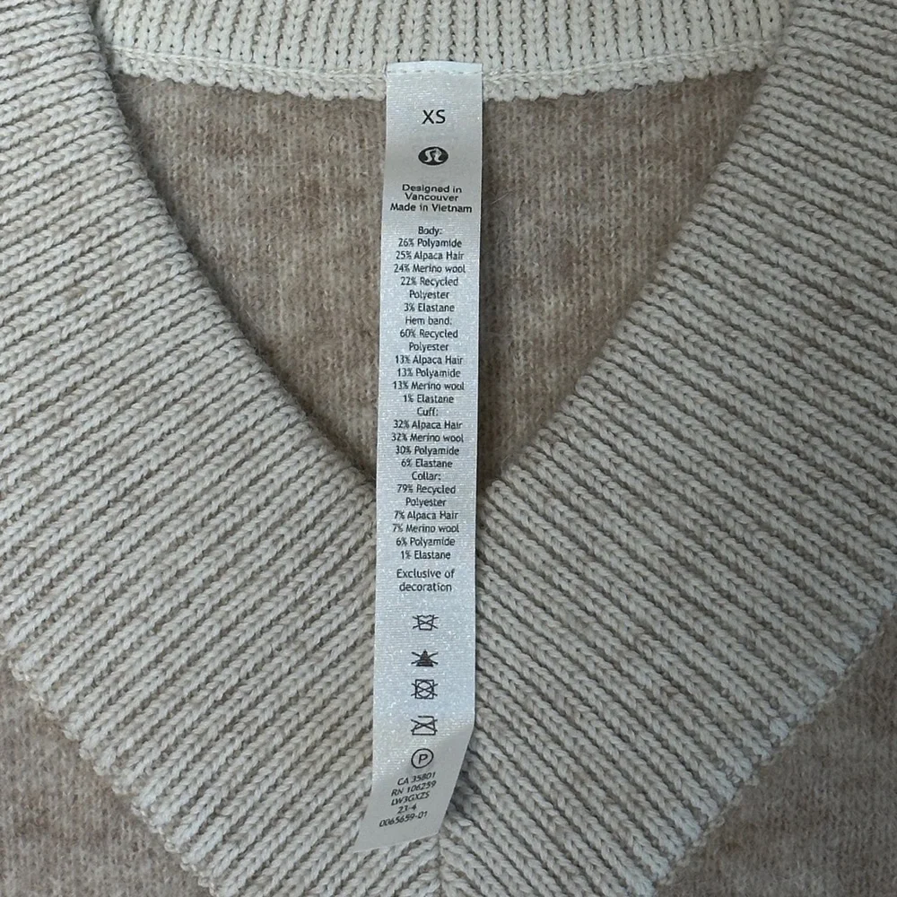 NWOT Beige V-Neck Lululemon alpaca & Moreno Wool blend knit Sweater. Size XS._2